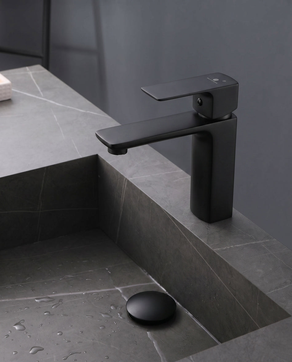 Matte Black single handle  bathroom sink faucet with pop up brass overflow drain