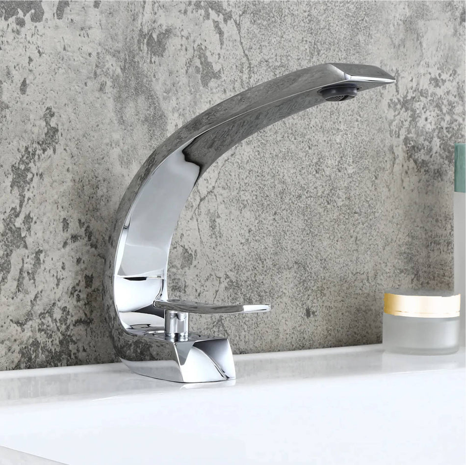 Chrome Bathroom Sink Faucet Single Handle Single Hole Lavatory Faucet with overflow pop up drain